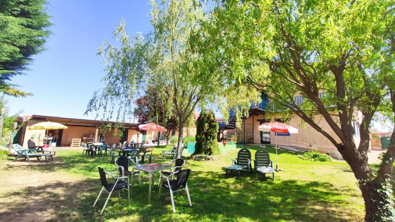 Albergue De Peregrinos Casa Flor Murias de Rechivaldo ภายนอก รูปภาพ