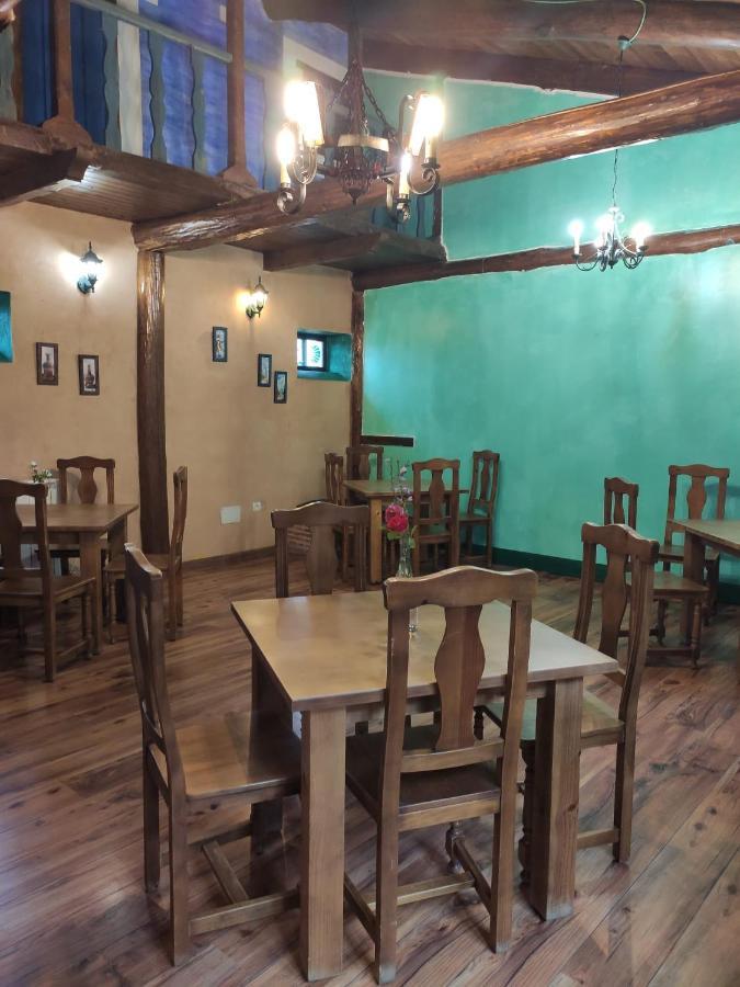 Albergue De Peregrinos Casa Flor Murias de Rechivaldo ภายนอก รูปภาพ
