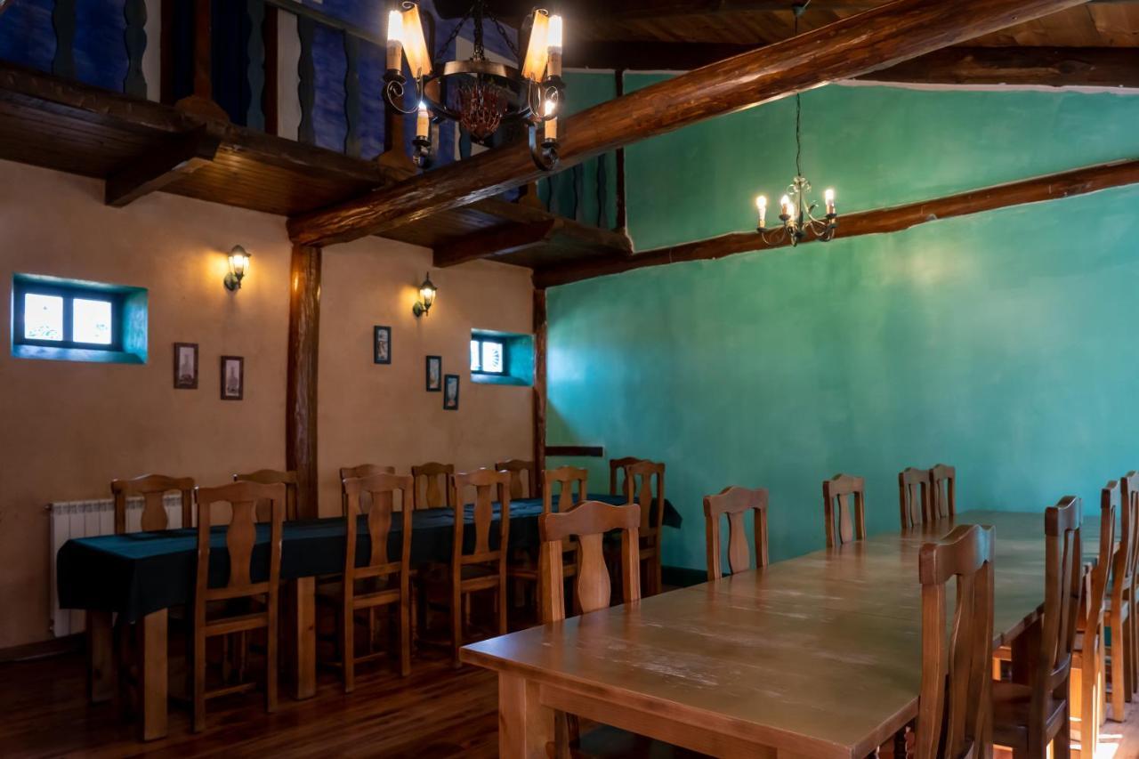 Albergue De Peregrinos Casa Flor Murias de Rechivaldo ภายนอก รูปภาพ
